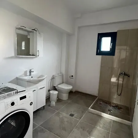 度假居 Sarantopoyloy Eleni Tirós