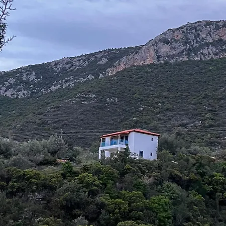 Holiday home Sarantopoyloy Eleni *