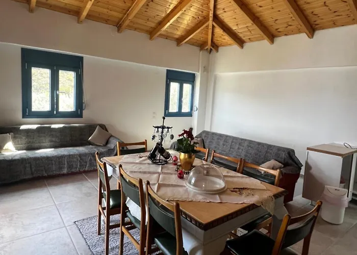 Sarantopoyloy Eleni Ferienhaus Tirós